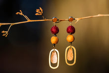 Load image into Gallery viewer, Passion Drop Earrings