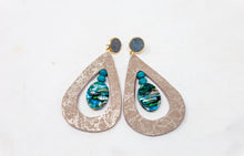Load image into Gallery viewer, Majestic Earrings
